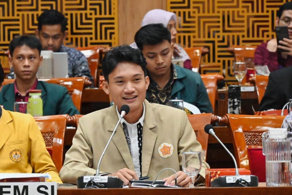 6832913574b30 1024x683