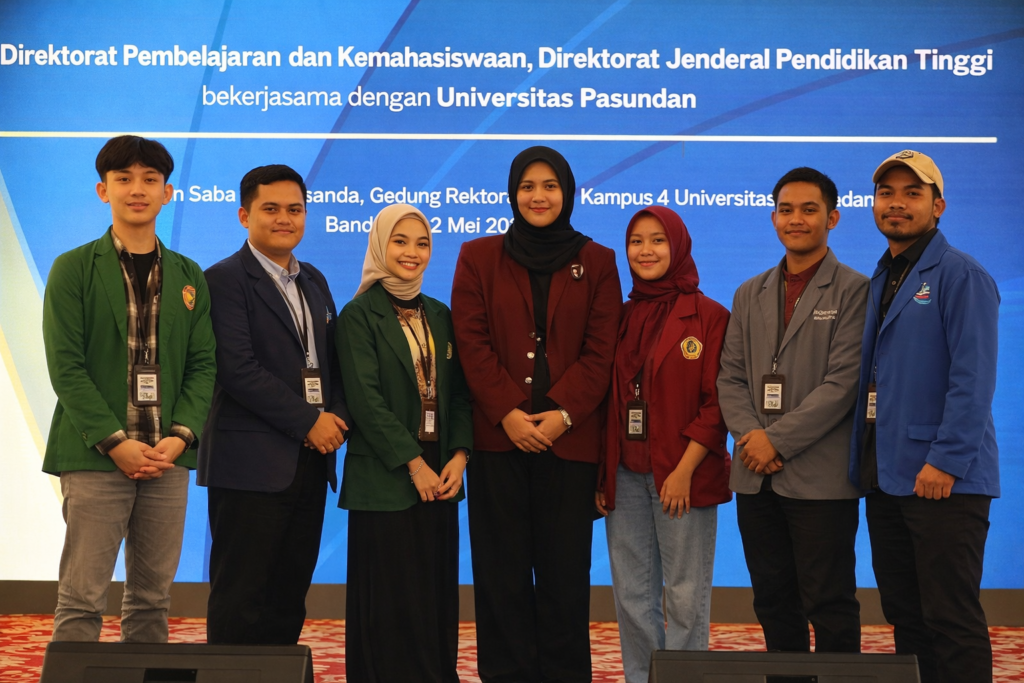 Deretan Prestasi Gemilang Ade Yuliana, Inspirasi Kiprah Perempuan bagi Dunia Kampus dan Organisasi chatgpt image 14 feb 2026, 18.44.20