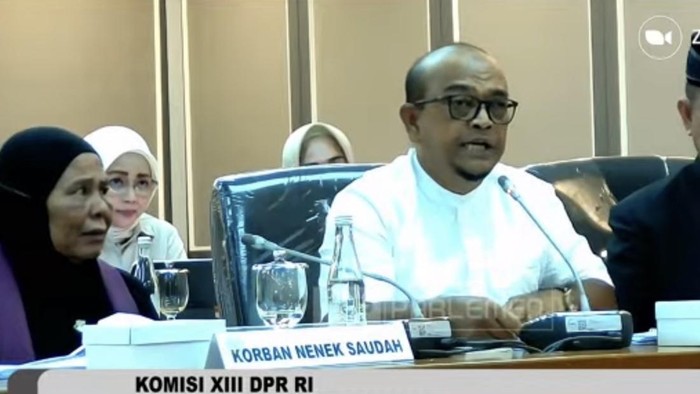 nenek saudah saat mengadu ke komisi xiii dpr firdadetikcom 1770013280456 169