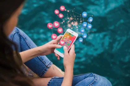 ilustrasi media sosial foto freepik 860x570