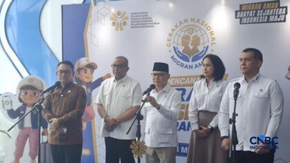 menteri p2mi mukhtarudin saat ditemui wartawan setelah meluncurkan gerakan nasional migran aman senin 1852026 cnbc indonesiach 1779081022533 169
