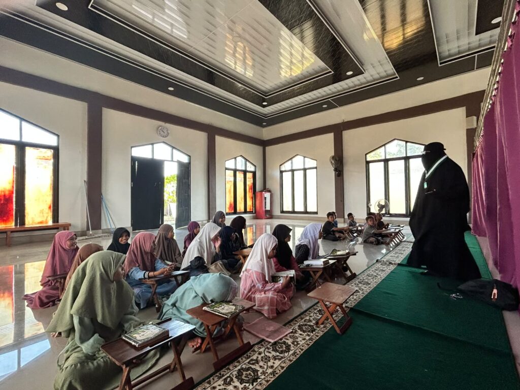 Atasi Anak Insecure, Bidang Keperempuanan KAMMI Limutu Gelar Edukasi Area Privasi dan Kepercayaan Diri whatsapp image 2026 09 11 at 08.43.19